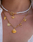 Be Lovely | Handgemaakte Beach Ketting met Gouden Bedels - Roestvrij Staal