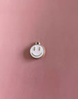 Be Lovely | Lichtroze Smiley Emaille Bedel - Nikkelvrij, Afmeting 14.5x12mm