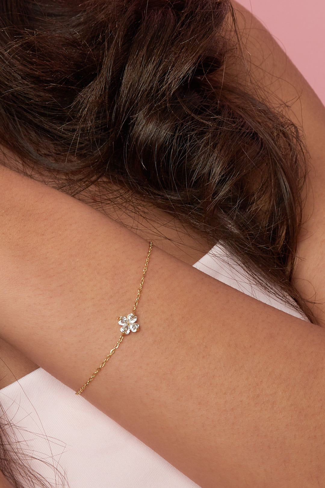 Armband met strass klavertje vier