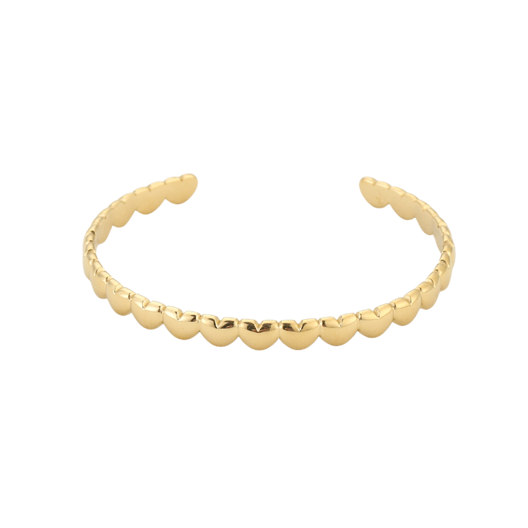 Gouden open bangle met hartjes