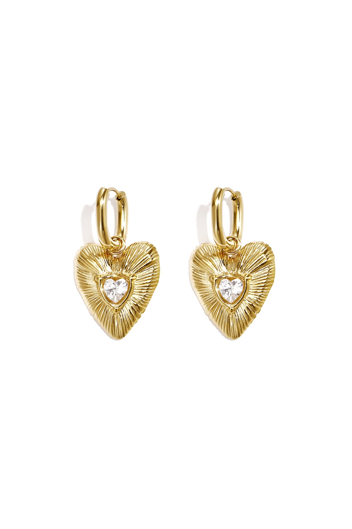 Goudkleurige stainless steel oorringen met stralend hart en wit hartvormig steentje